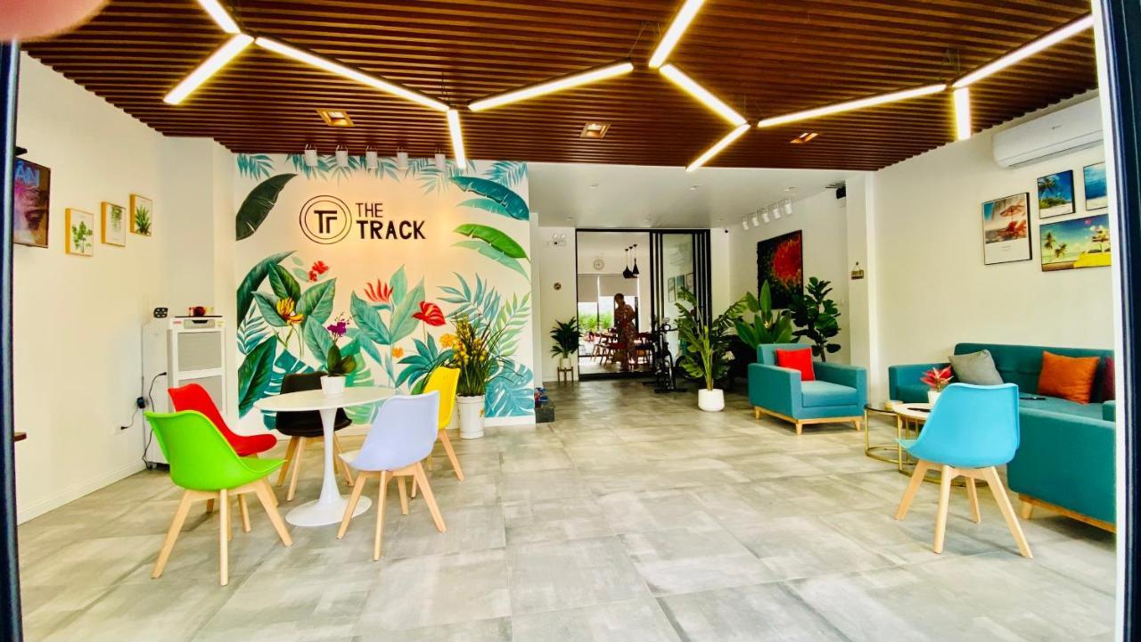 The Track Homestay - Near Bai Dai Beach Cam Lam 外观 照片