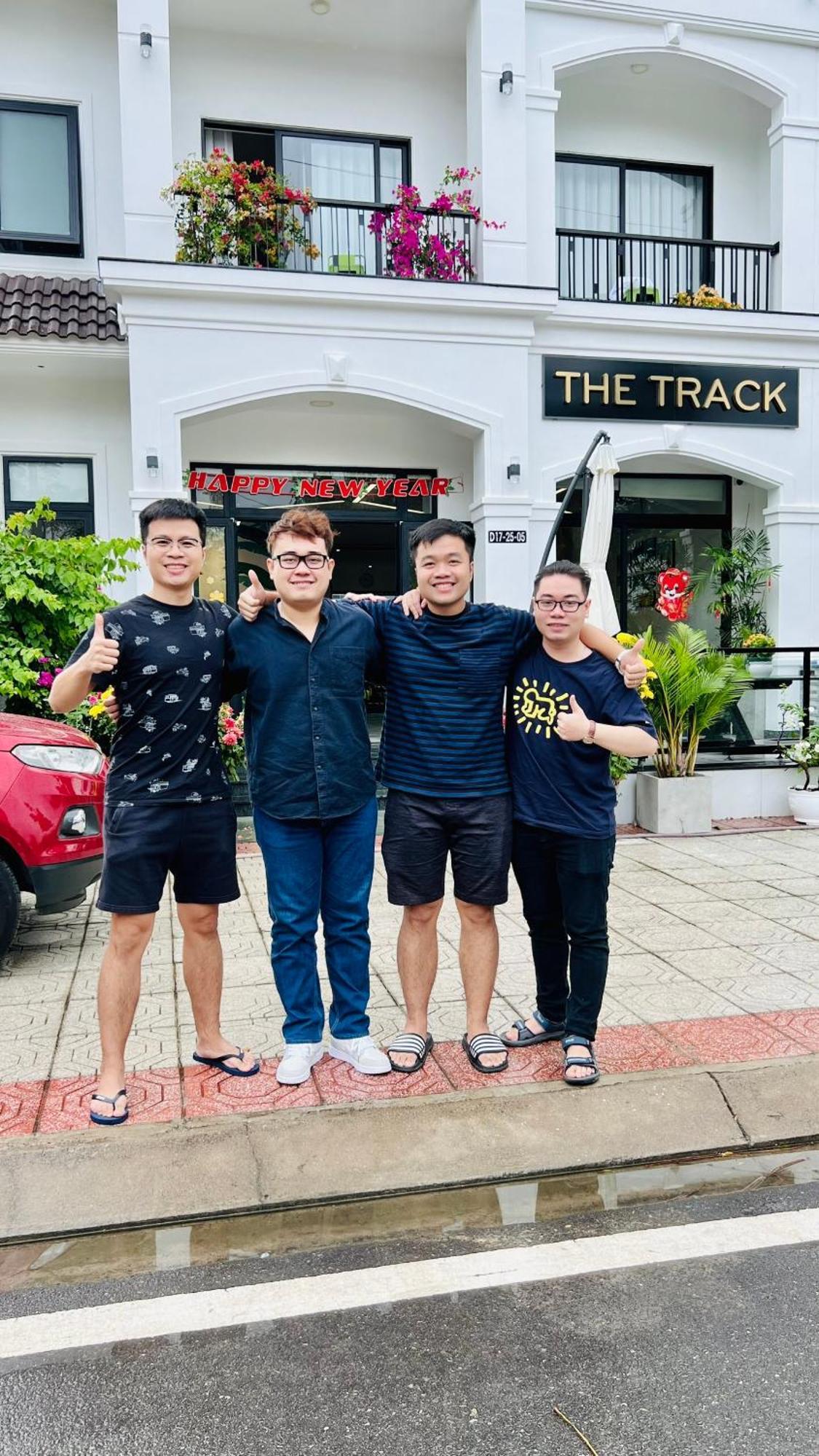 The Track Homestay - Near Bai Dai Beach Cam Lam 外观 照片